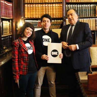 Povertà e discriminazione di genere - Sindaco incontra Giulio Bono, Youth Ambassador siciliano per ONE