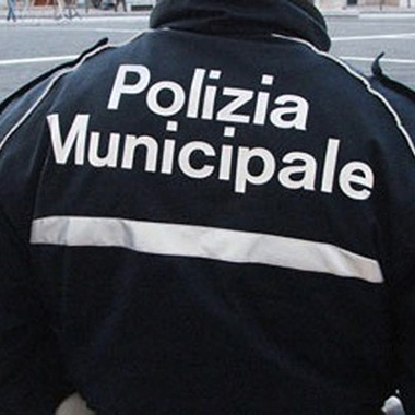 Polizia Municipale - S. Filippo Neri - Sequestrata una pizzeria abusiva, 7 denunciati