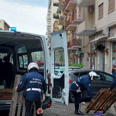 Polizia Municipale - Operazioni in corso Finocchiaro Aprile e via Maqueda