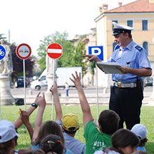 Polizia Municipale - Presentazione dei corsi di educazione stradale.