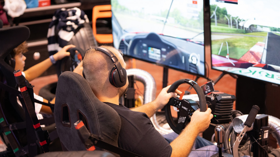 03de532a-eb96-40b7-8752-e0272931450e