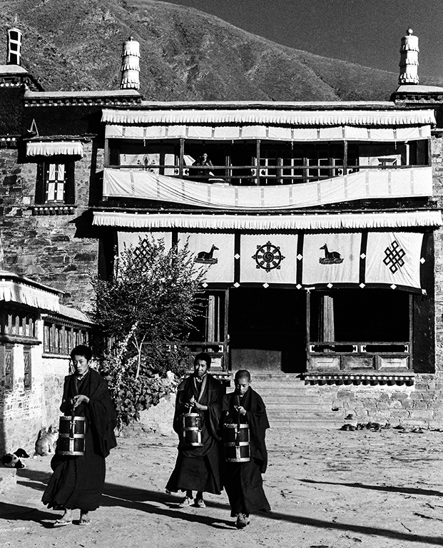 81b7df52-febe-4237-bfec-470103b4d36a